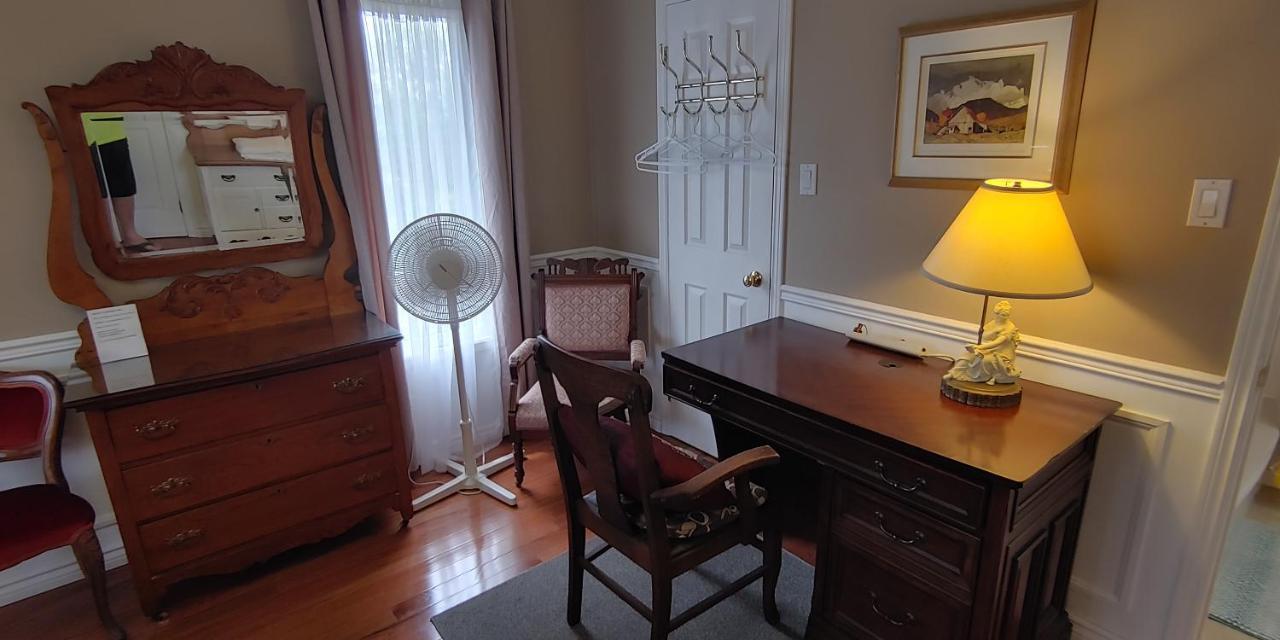 Bobcaygeonb&B カワーサレイクス エクステリア 写真