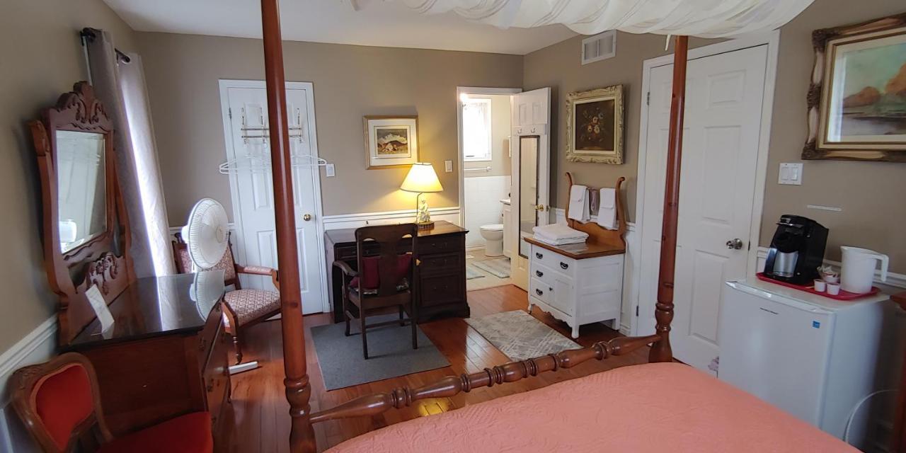 Bobcaygeonb&B カワーサレイクス エクステリア 写真